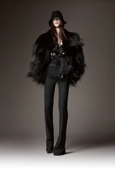 Look 16